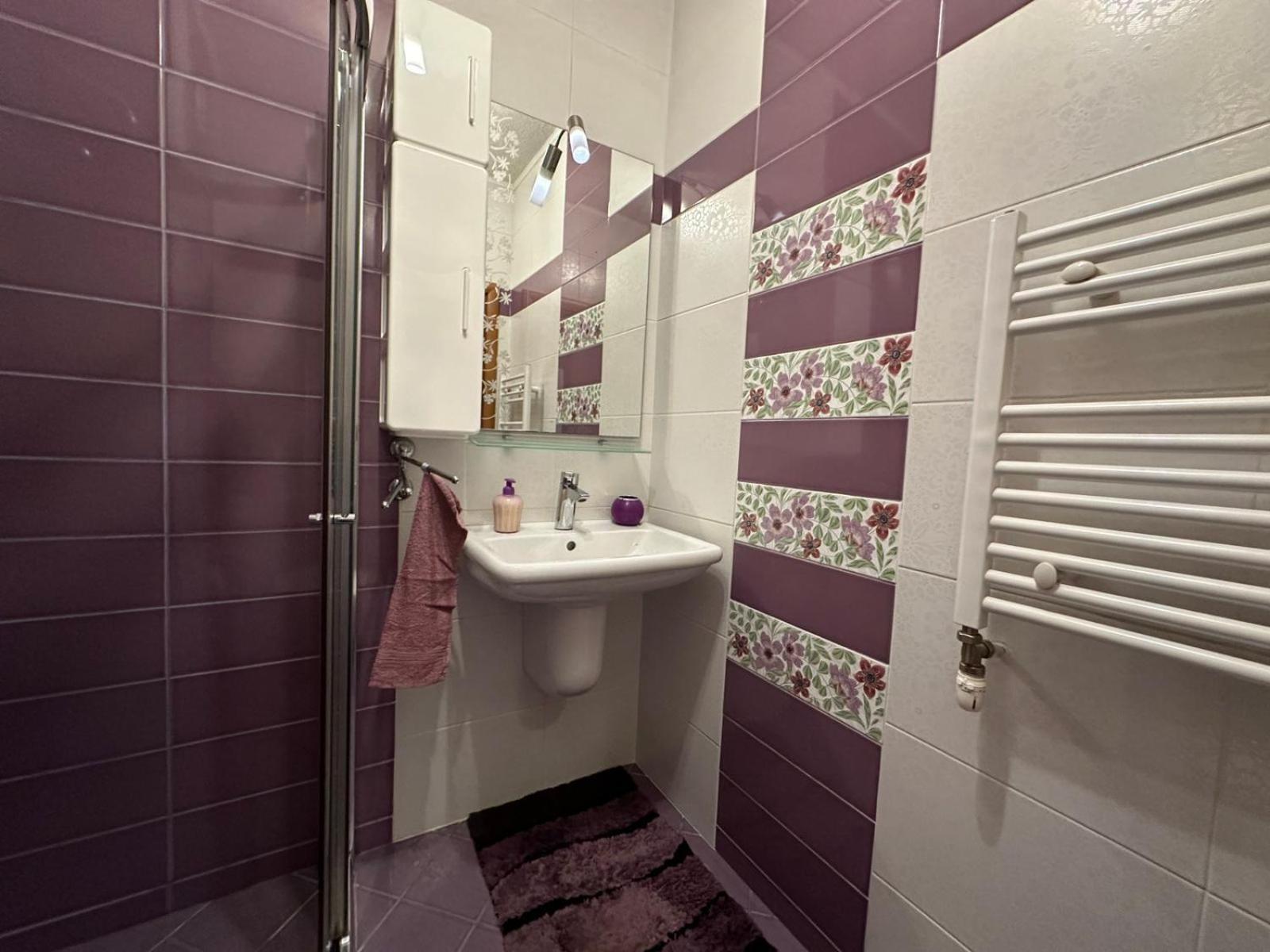 Apartment Lavender, Near To Airport Sofia Ngoại thất bức ảnh